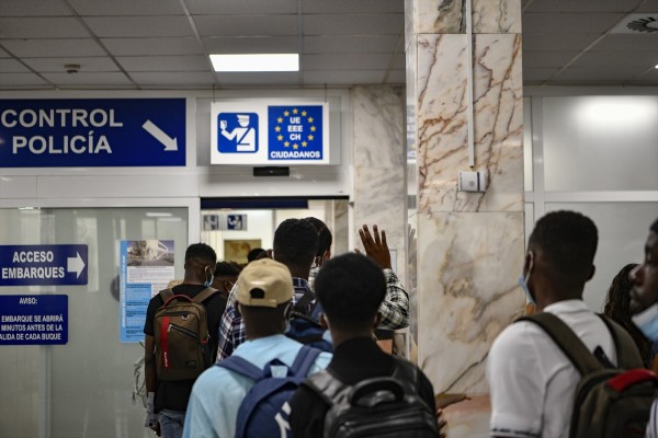 La Comunitat Valenciana, Andalucía y Murcia acogen a otros 47 inmigrantes del CETI de Ceuta