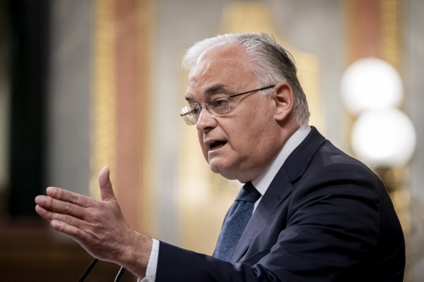 Feijóo elige a González Pons como director de campaña de las europeas