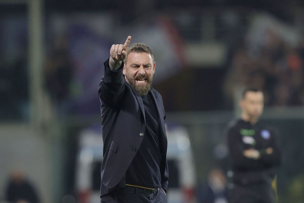 De Rossi seguirá en el Roma la próxima temporada
