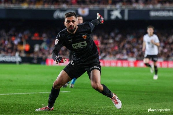 El Valencia busca la cuarta portería a cero seguida en Liga más de una década después
