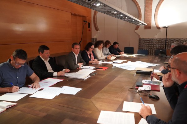 La Comisión Mixta del Castell de Xàtiva aborda las necesidades de intervención en la fortaleza