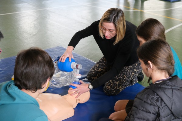 Taller de RCP (Reanimación Cardiopulmonar) para los alumnos del Colegio Internacional Ausiàs March