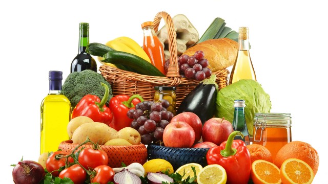 Dieta mediterránea con aceite/frutos secos adelgaza más que la baja en grasa