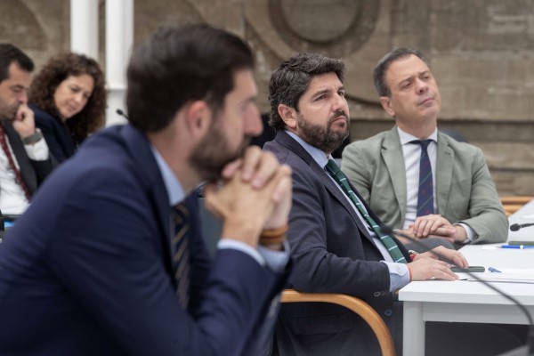 El Mar Menor abre el primer agujero entre PP y Vox