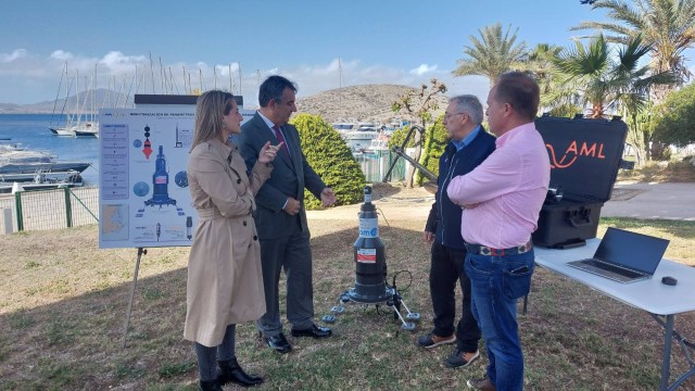 Ocho boyas en el Mar Menor surtirán de datos a su gemelo digital para monitorizar su estado