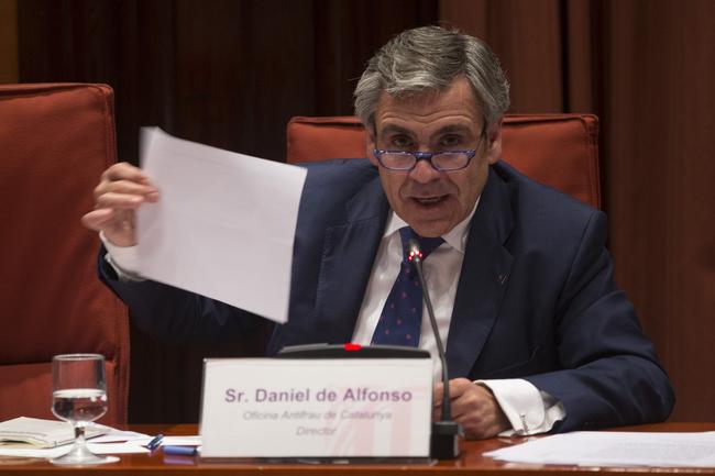 El Parlament cesa a De Alfonso como director de la Oficina Antifraude