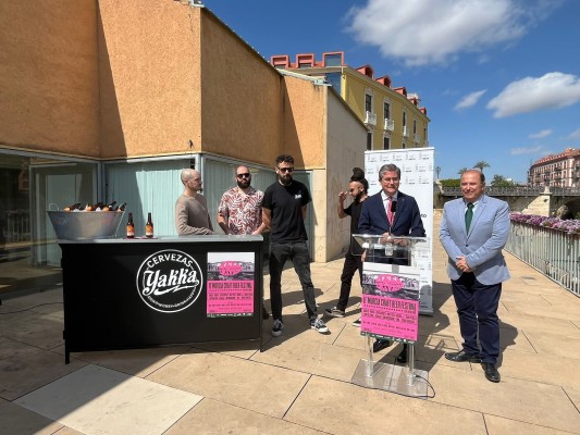 La cerveza protagoniza el festival 'Beer in The River' este fin de semana en el Cuartel de Artillería de Murcia