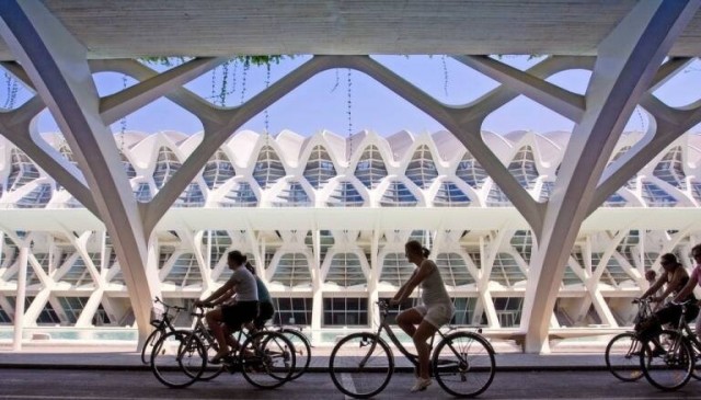 El empleo en el sector turístico se dispara un 6,1% interanual en marzo, casi 160.000 ocupados más
