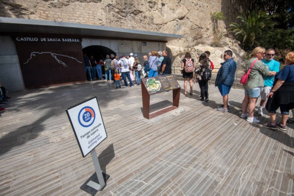 Alicante moderniza el Castillo de Santa Bárbara: realidad aumentada, tickets 'online', wifi... 