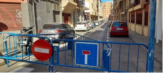 Alicante destina un millón para reurbanizar la calle Pintor Otilio  y reparar aceras y calzadas