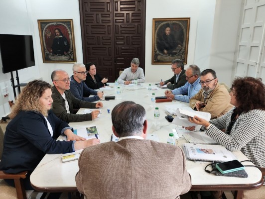 Orihuela promueve que la UNESCO declare la palmera datilera como Bien Inmaterial 
