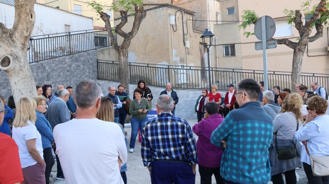 Mejora de parques infantiles o iluminación: Onda atiende las peticiones de los vecinos del Castillo