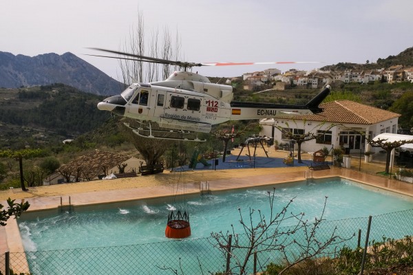 Detenidos un padre y su hijo por la quema que ha originado el incendio de Tàrbena 