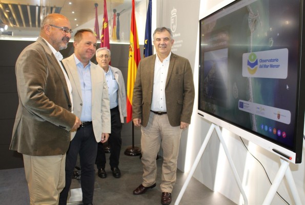El 'gemelo digital' del Mar Menor predice  con una semana de antelación el nivel de oxígeno y clorofila del agua
