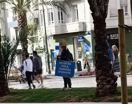 Compromís denuncia presiones de grupos 'provida' ante clínicas ginecológicas de Alicante