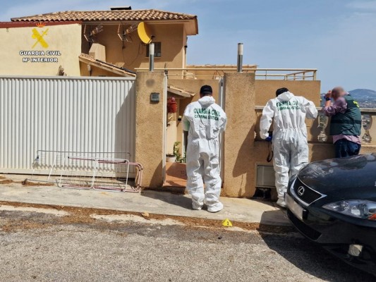 Un conflicto por los daños de un muro, posible causa del crimen de dos vecinos de Calp