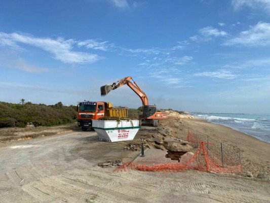 Vecinos de Playa Babilonia en Guardamar ganan un juicio al Ayuntamiento para reparar un vial