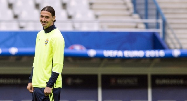 Zlatan Ibrahimovic anuncia su fichaje por el Manchester United