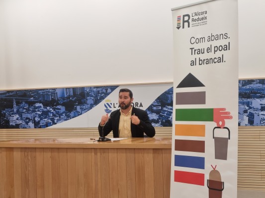 L’Alcora presenta la campaña ‘Trau el poal al brancal’ para incentivar el reciclaje 