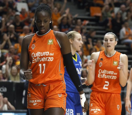 Valencia Basket despide la liga regular en la Fonteta con triunfo