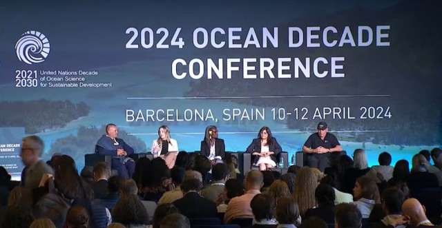 Barcelona se impregna del espíritu de la America’s Cup con la irrupción de los innovadores AC75
