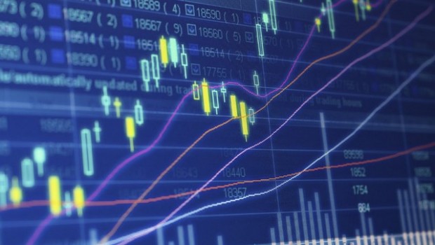 Los bancos animan la apertura bursátil e impulsan al Ibex 35 arriba de los 8.200 puntos