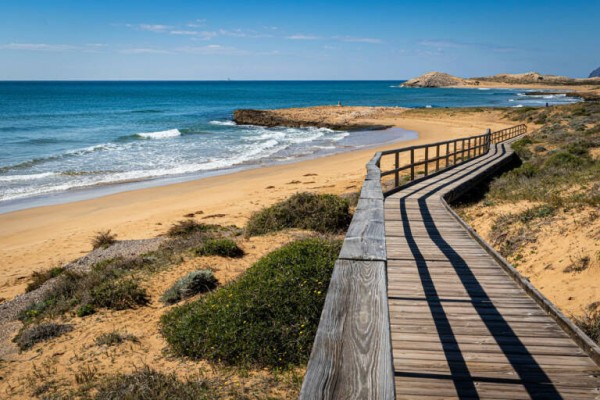 Arrancan las restricciones con vehículos a motor en los accesos al Parque Regional de Calblanque  