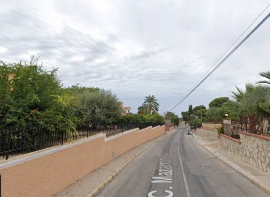 La instalación del alumbrado de Bonavista  de Elche se retrasa dos meses, para junio