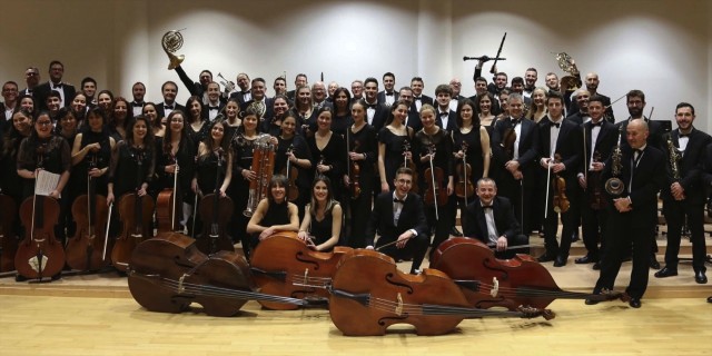 El huerto del Museo de la Seda se llena de música