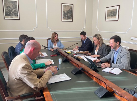 Catalá pasa de puntillas sobre la última medida de presión de Meriton por el nuevo estadio
