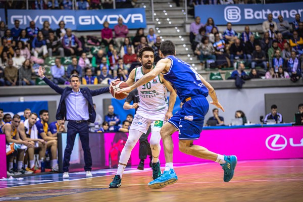 El Amics no puede con un gran San Pablo Burgos