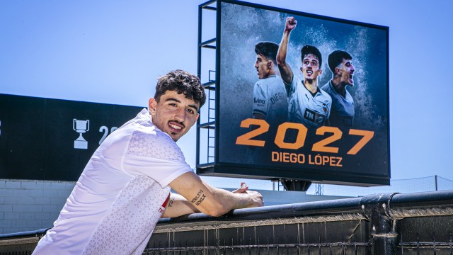 Diego López renueva hasta 2027
