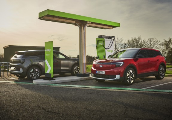 Ford y Allego se asocian para electrificar la red europea de concesionarios con recarga ultrarrápida