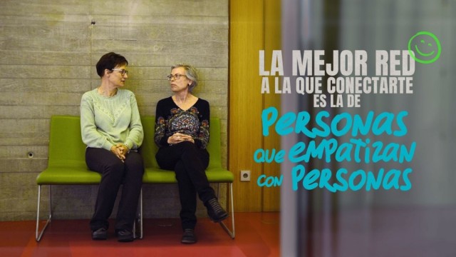 La Federación Española de Párkinson reivindica la inteligencia emocional en una campaña sobre la importancia de las redes de apoyo y cuidados

