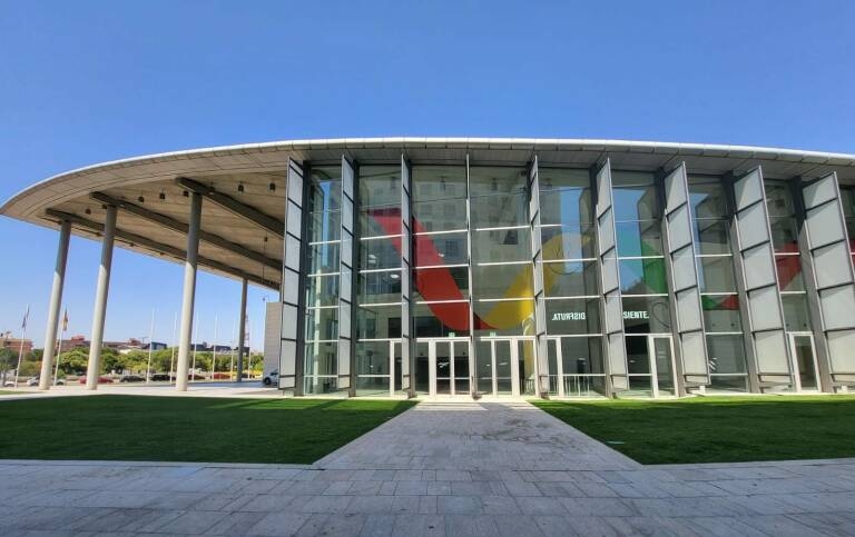 El Palacio de Congresos contratará a personal en riesgo de exclusión social
