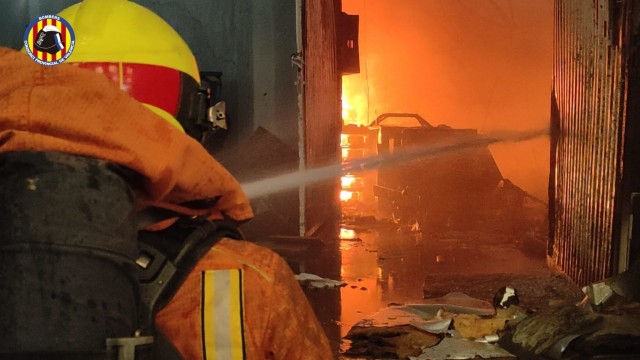 La Guardia Civil apunta a un fallo en baterías de patinetes como origen del incendio de Cecotec