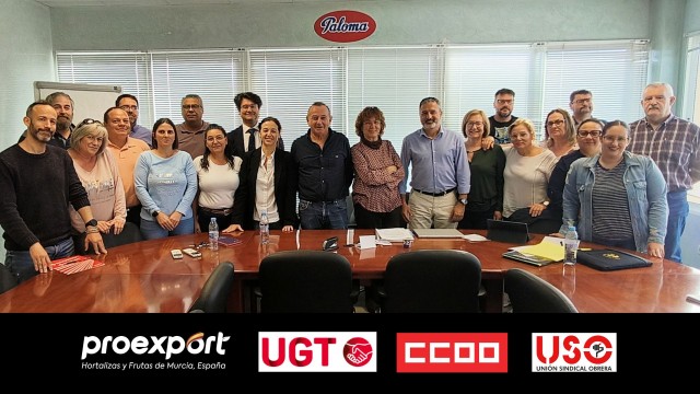 Proexport y sindicatos inician las negociaciones del
convenio colectivo del sector tomatero de la Región