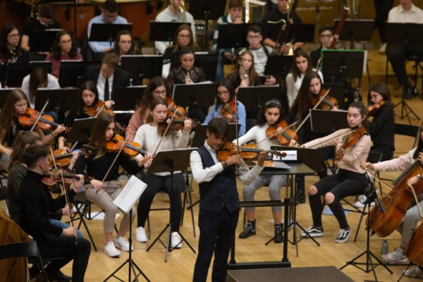 Los antiguos alumnos del colegio Calasancio organizan un concierto benéfico con la OJPA