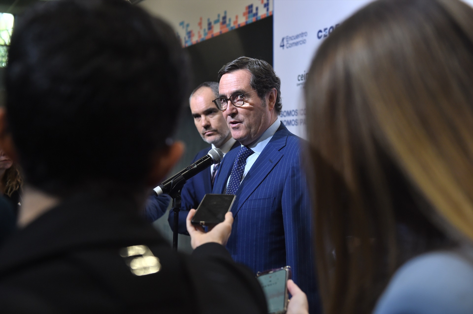 Garamendi (CEOE) sugiere pagar la nómina total a los empleados y que ingresen ellos sus cotizaciones