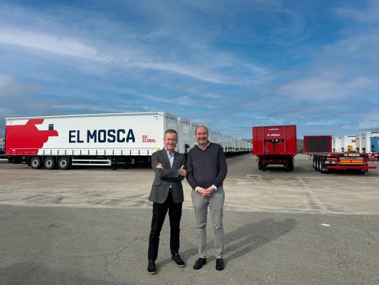 La molinense Transportes El Mosca amplía su flota con 80 nuevos semirremolques Lecitrailer
