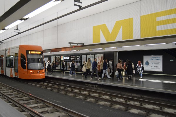 FGV refuerza el servicio del Tram el Día de la Santa Faz para facilitar el acceso a la romería