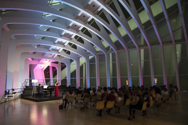 Más de 2.000 personas disfrutan de la primera jornada de ‘Nit a Les Arts’