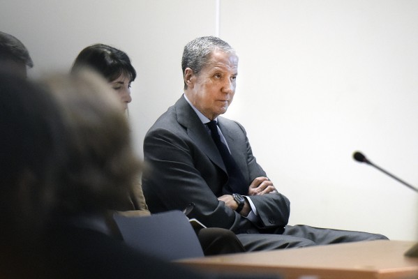 Zaplana niega que tuviera dinero en el extranjero y que conociera las sociedades para desviar fondos