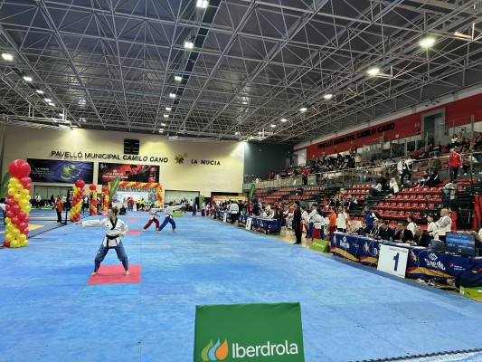 España logra 24 medallas, cuatro de oro, en La Nucía

