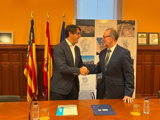 El MARQ firma un convenio con El Campello para reforzar la oferta de La Illeta dels Banyets