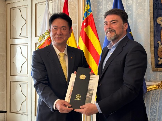 El equipo coreano de Taekwondo visita Alicante con motivo del XXI Open de España
