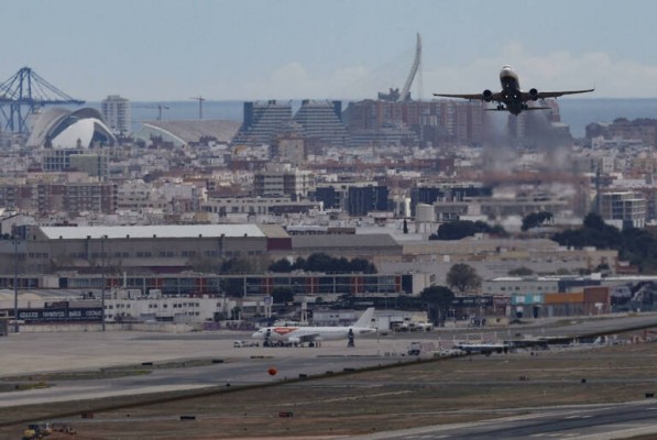 València está conectada con más de cien destinos esta temporada a través de 30 aerolíneas
