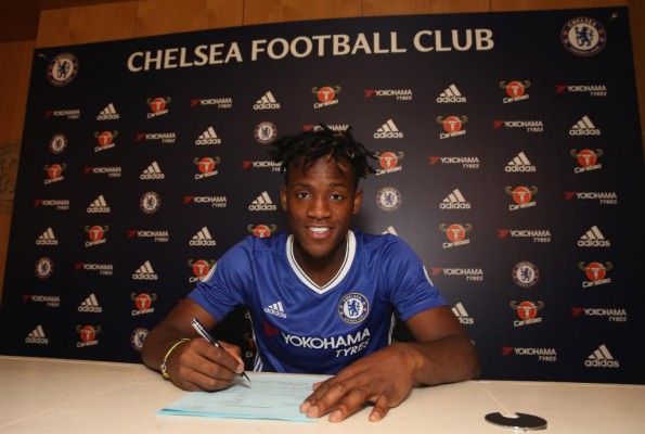 El Chelsea ficha a Michy Batshuayi