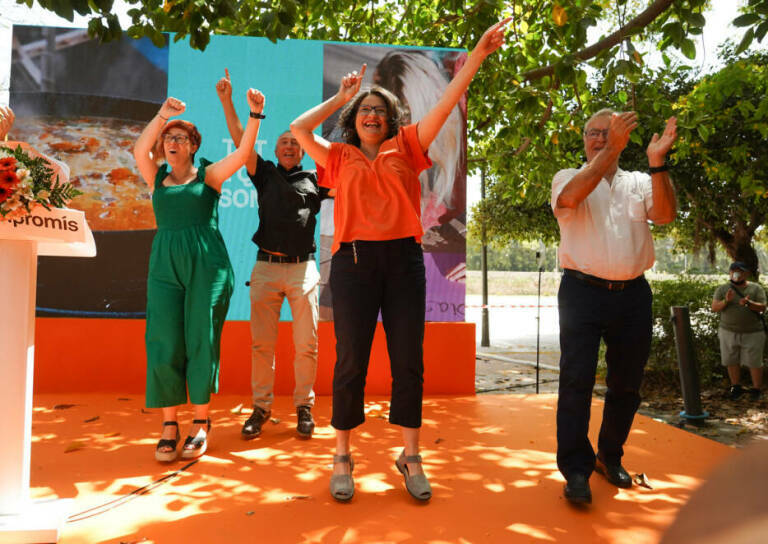Oltra, Ribó, Micó y Baldoví, en el acto 'Hacia el tercer Botànic' organizado por Compromís en 2022. Foto: EDUARDO MANZANA - 