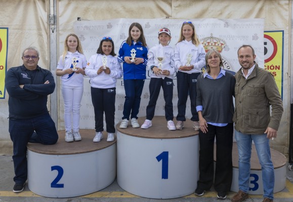 Torrevieja corona a los nuevos campeones de Optimist B en una nueva prueba de la Copa Autonómica 
